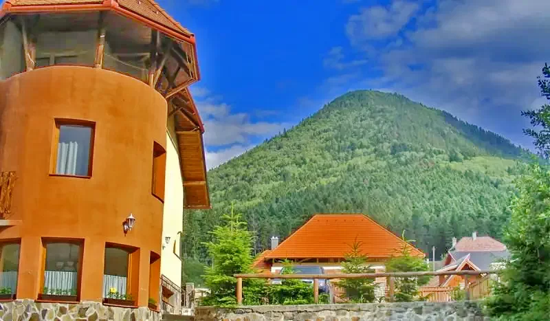 Tusnádfürdő Szállás | Turisztikai villa (K0698-34) A kép szerzői jogvédelem alatt állhat. Javasolt a kapcsolatfelvétel a jog tulajdonossal.