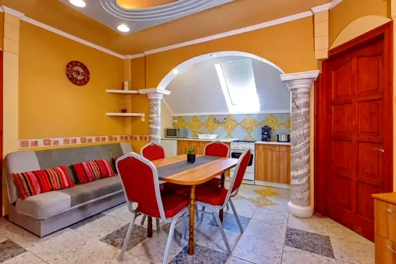 Jula Cazare | Motel (K0087-9) Imaginea poate fi supusă drepturilor de autor. Se recomandă contactarea titularului drepturilor.