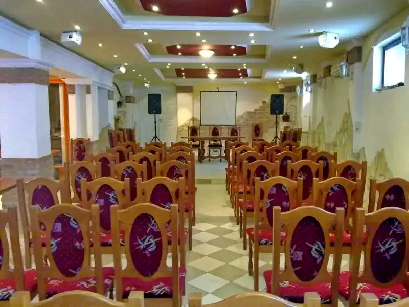 Gyula Szállás | Panzió (K0087-30) A kép szerzői jogvédelem alatt állhat. Javasolt a kapcsolatfelvétel a jog tulajdonossal. Gyula Szállás | Panzió (K0087-30) A kép szerzői jogvédelem alatt állhat. Javasolt a kapcsolatfelvétel a jog tulajdonossal.