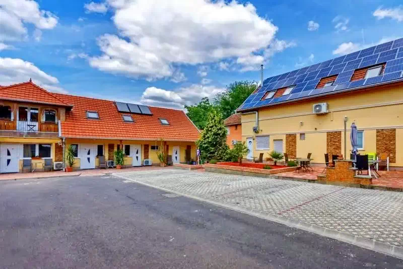 Jula Cazare | Motel (K0087-42) Imaginea poate fi supusă drepturilor de autor. Se recomandă contactarea titularului drepturilor.