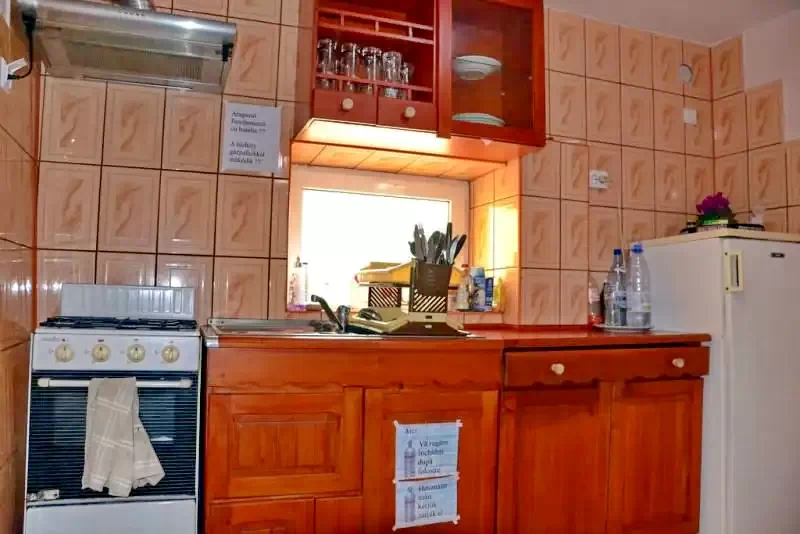 Tusnádfürdő Szállás | Motel (K0416-3) A kép szerzői jogvédelem alatt állhat. Javasolt a kapcsolatfelvétel a jog tulajdonossal.