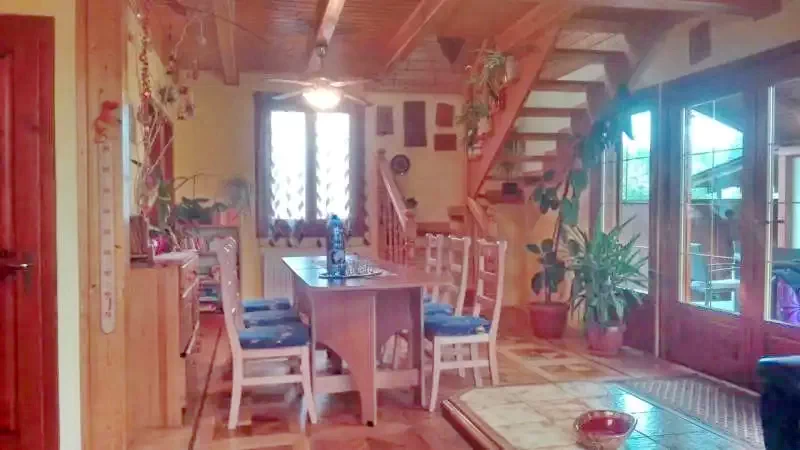 Homoródkarácsonyfalva Szállás | Vendégház (K0195-6) A kép szerzői jogvédelem alatt állhat. Javasolt a kapcsolatfelvétel a jog tulajdonossal.