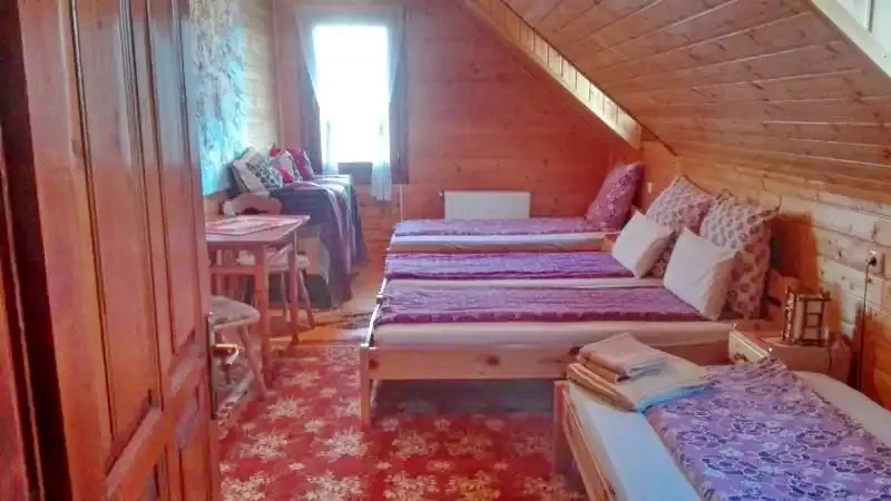 Homoródkarácsonyfalva Szállás | Vendégház (K0195-12) A kép szerzői jogvédelem alatt állhat. Javasolt a kapcsolatfelvétel a jog tulajdonossal.