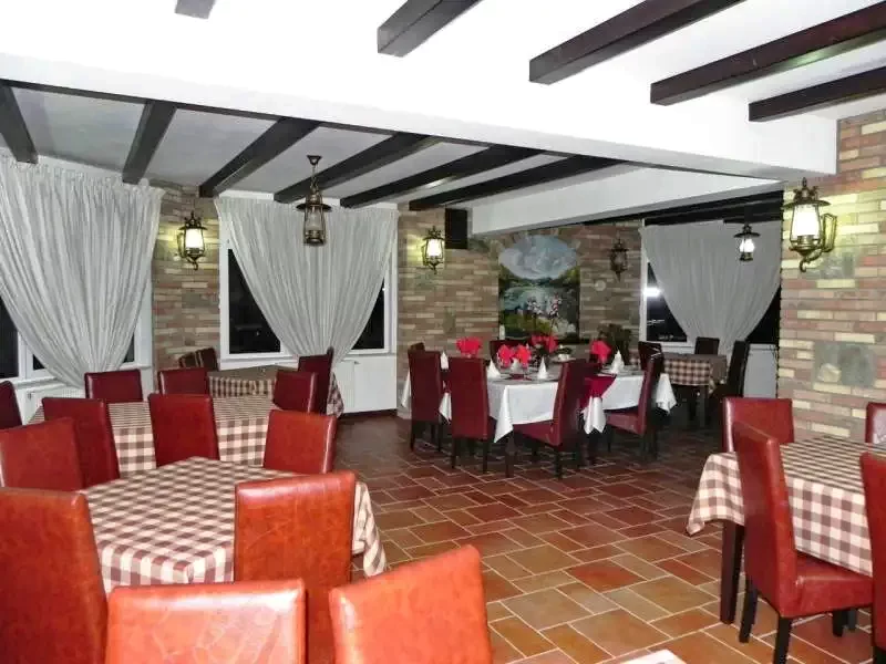 Borșa Cazare | Motel (K1246-12) Imaginea poate fi supusă drepturilor de autor. Se recomandă contactarea titularului drepturilor.