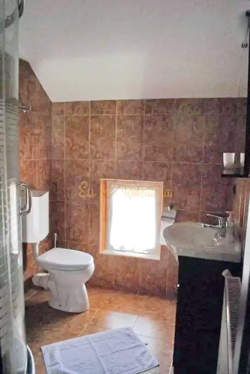 Borșa Cazare | Motel (K1246-16) Imaginea poate fi supusă drepturilor de autor. Se recomandă contactarea titularului drepturilor.