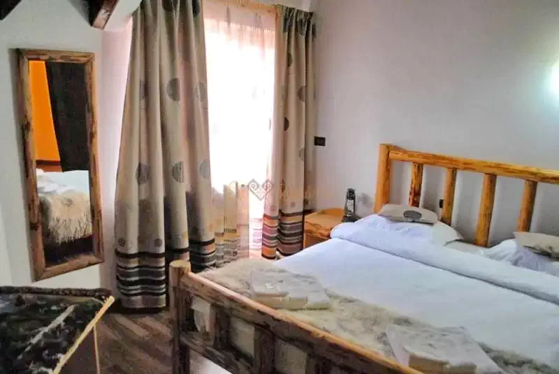 Borșa Cazare | Pensiune (K1246-21) Imaginea poate fi supusă drepturilor de autor. Se recomandă contactarea titularului drepturilor. Borșa Cazare | Pensiune (K1246-21) Imaginea poate fi supusă drepturilor de autor. Se recomandă contactarea titularului drepturilor.