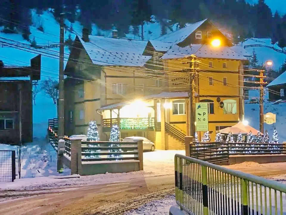 Borșa Cazare | Motel (K1246-34) Imaginea poate fi supusă drepturilor de autor. Se recomandă contactarea titularului drepturilor.