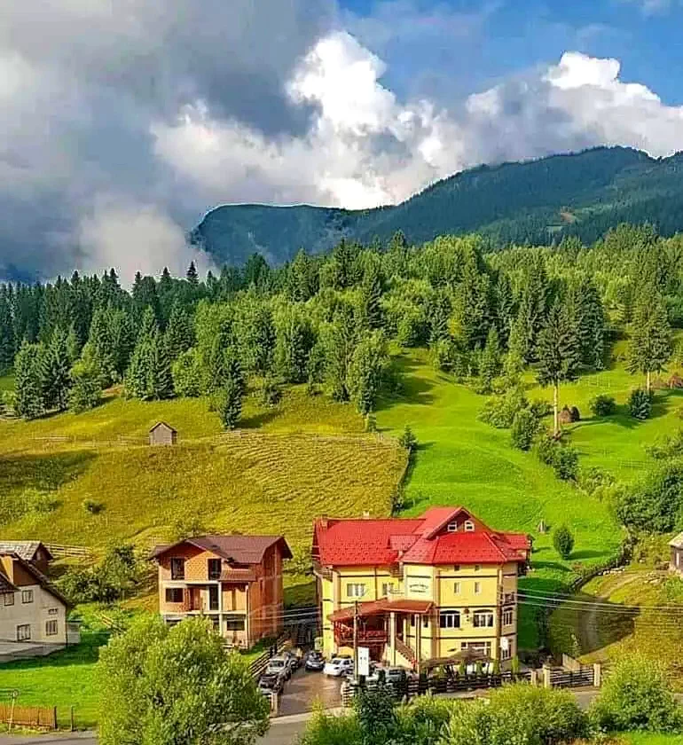 Borșa Cazare | Pensiune (K1246-38) Imaginea poate fi supusă drepturilor de autor. Se recomandă contactarea titularului drepturilor. Borșa Cazare | Pensiune (K1246-38) Imaginea poate fi supusă drepturilor de autor. Se recomandă contactarea titularului drepturilor.