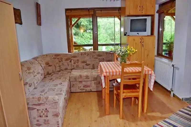 Cazare Băile Homorod - Casa de vacanță Sólyomkő | Homoródfürdő - Sólyomkő Vendégház. Imaginea poate fi supusă drepturilor de autor. Se recomandă contactarea titularului drepturilor.