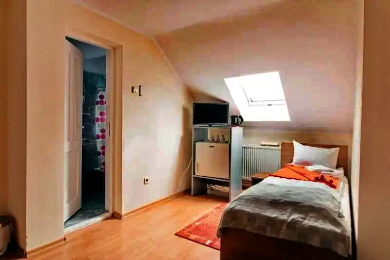 Borsec Cazare | Motel (K0628-25) Imaginea poate fi supusă drepturilor de autor. Se recomandă contactarea titularului drepturilor.