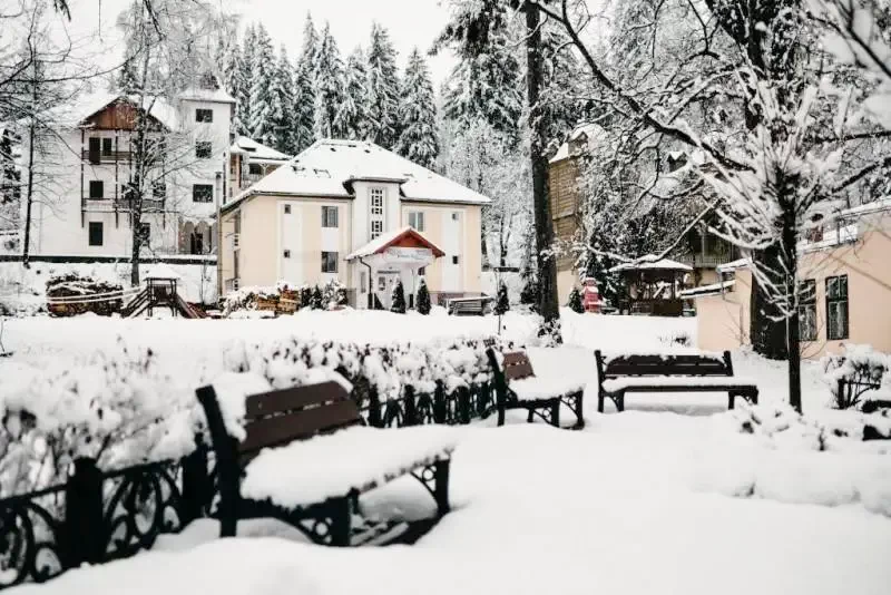 Borsec Cazare | Motel (K0628-30) Imaginea poate fi supusă drepturilor de autor. Se recomandă contactarea titularului drepturilor.