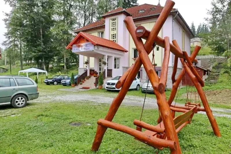 Borsec Cazare | Motel (K0628-37) Imaginea poate fi supusă drepturilor de autor. Se recomandă contactarea titularului drepturilor.