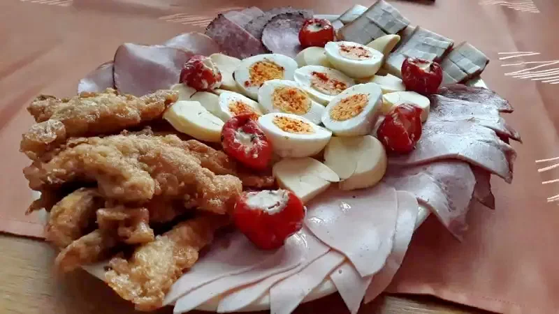 Zetelaka Szállás | Motel (K0497-4) A kép szerzői jogvédelem alatt állhat. Javasolt a kapcsolatfelvétel a jog tulajdonossal.