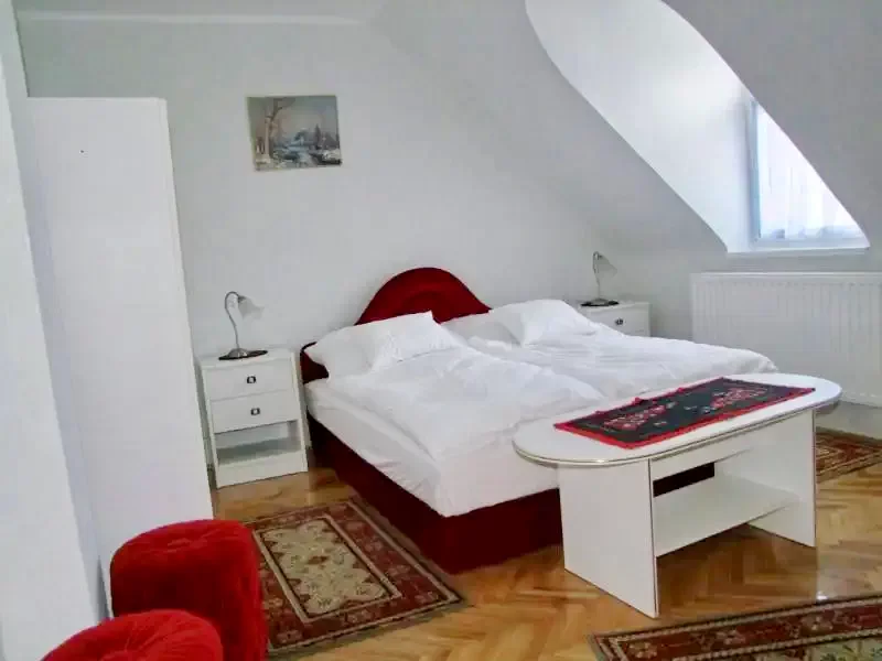  Cazare | Hotel**** (K0654-8) Imaginea poate fi supusă drepturilor de autor. Se recomandă contactarea titularului drepturilor.