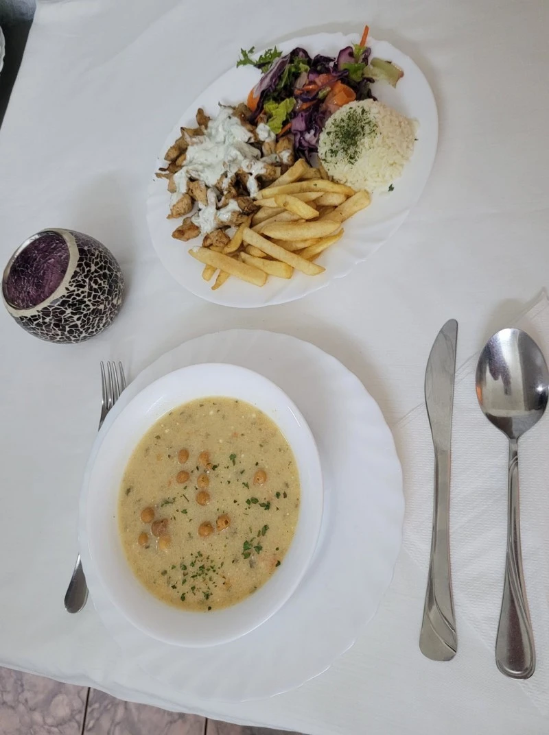 Gheorgheni Cazare | Hotel*** (K1533-10) Imaginea poate fi supusă drepturilor de autor. Se recomandă contactarea titularului drepturilor. Gheorgheni Cazare | Hotel*** (K1533-10) Imaginea poate fi supusă drepturilor de autor. Se recomandă contactarea titularului drepturilor.