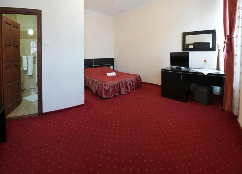 Gheorgheni Cazare | Hotel*** (K1533-38) Imaginea poate fi supusă drepturilor de autor. Se recomandă contactarea titularului drepturilor. Gheorgheni Cazare | Hotel*** (K1533-38) Imaginea poate fi supusă drepturilor de autor. Se recomandă contactarea titularului drepturilor.