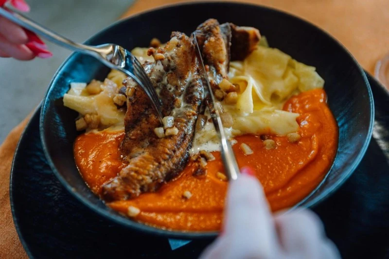 Nyárádszereda Szállás | Motel (K0409-12) A kép szerzői jogvédelem alatt állhat. Javasolt a kapcsolatfelvétel a jog tulajdonossal.