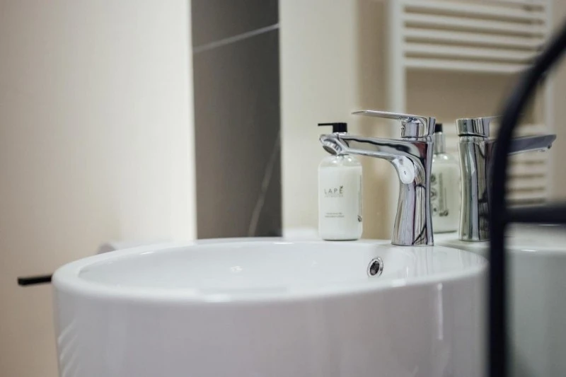 Nyárádszereda Szállás | Motel (K0409-24) A kép szerzői jogvédelem alatt állhat. Javasolt a kapcsolatfelvétel a jog tulajdonossal.