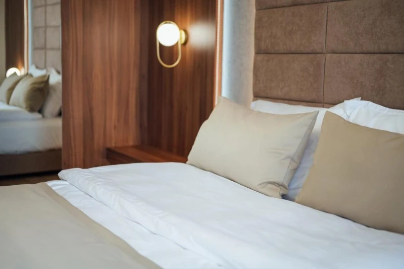 Nyárádszereda Szállás | Motel (K0409-27) A kép szerzői jogvédelem alatt állhat. Javasolt a kapcsolatfelvétel a jog tulajdonossal.