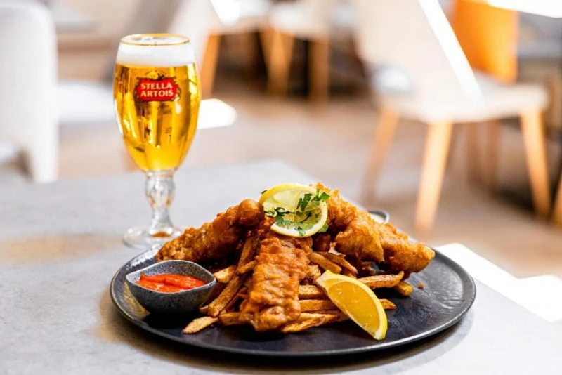 Miercurea Nirajului Cazare | Motel (K0409-42) Imaginea poate fi supusă drepturilor de autor. Se recomandă contactarea titularului drepturilor.