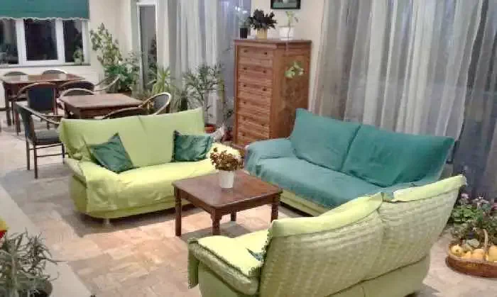 Sellenberk Szállás | Panzió (K1035-3) A kép szerzői jogvédelem alatt állhat. Javasolt a kapcsolatfelvétel a jog tulajdonossal.