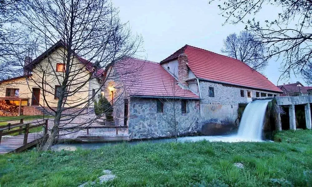 Kerc Szállás | Panzió (K0323-35) A kép szerzői jogvédelem alatt állhat. Javasolt a kapcsolatfelvétel a jog tulajdonossal. Kerc Szállás | Panzió (K0323-35) A kép szerzői jogvédelem alatt állhat. Javasolt a kapcsolatfelvétel a jog tulajdonossal.