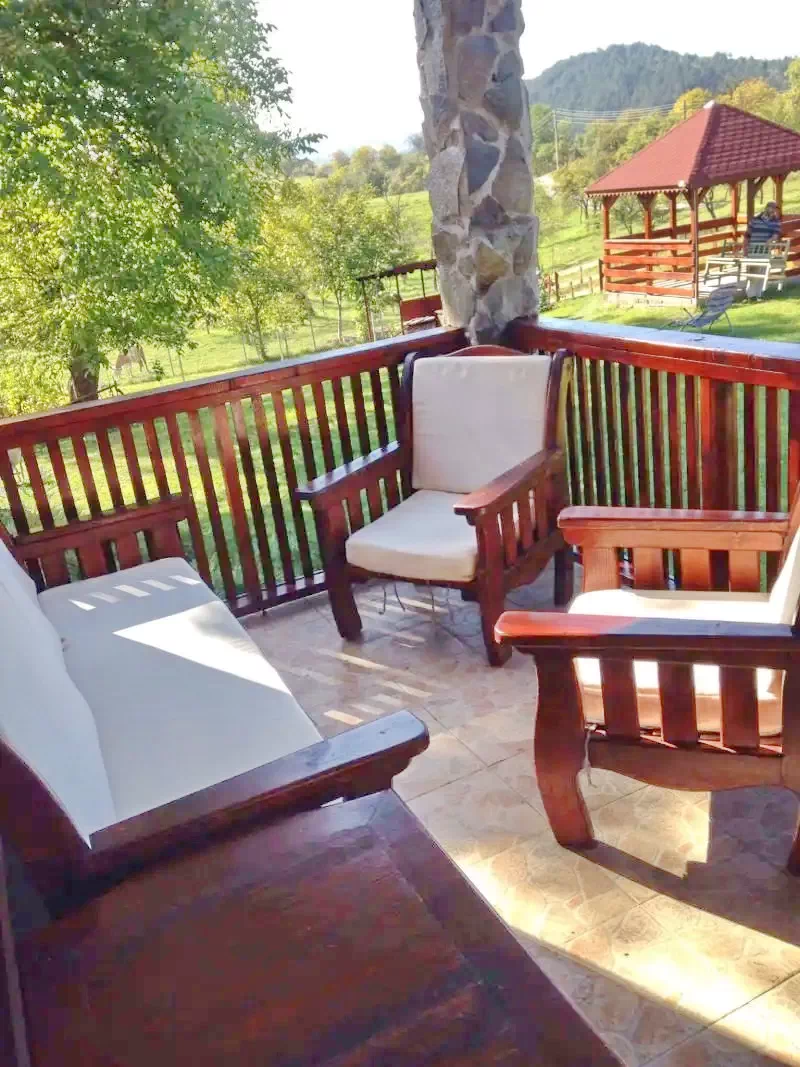 Cazare Bulz - Cabana Lorau | Remetelórév - Lorau Turistaház. Imaginea poate fi supusă drepturilor de autor. Se recomandă contactarea titularului drepturilor.