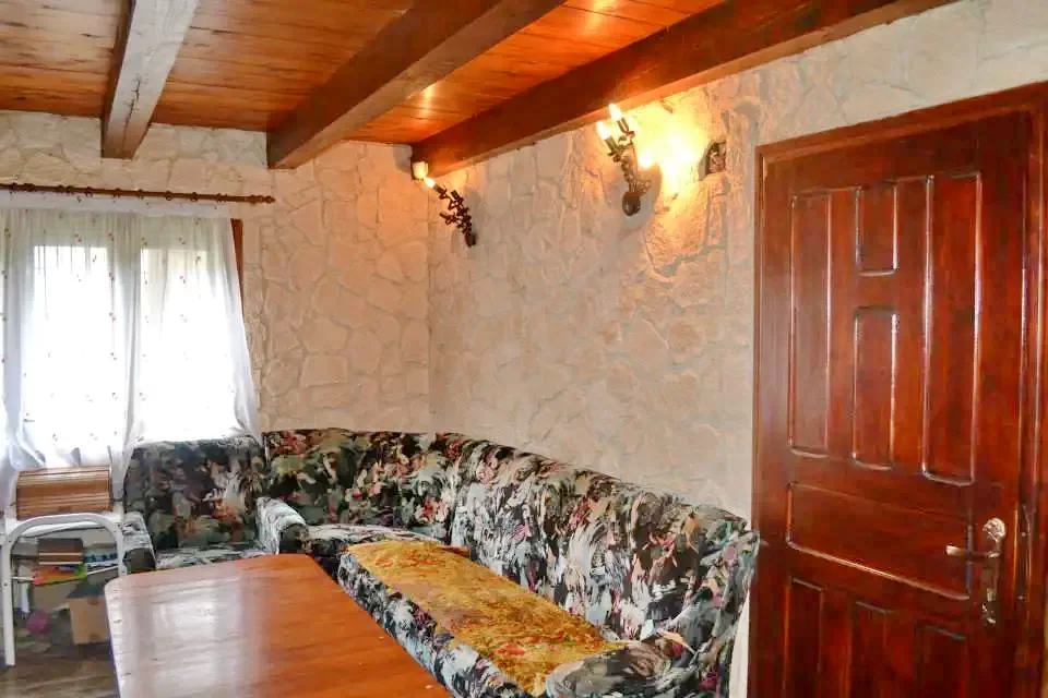 Lorău Cazare | Sat de vacanță (K0131-7) Imaginea poate fi supusă drepturilor de autor. Se recomandă contactarea titularului drepturilor.