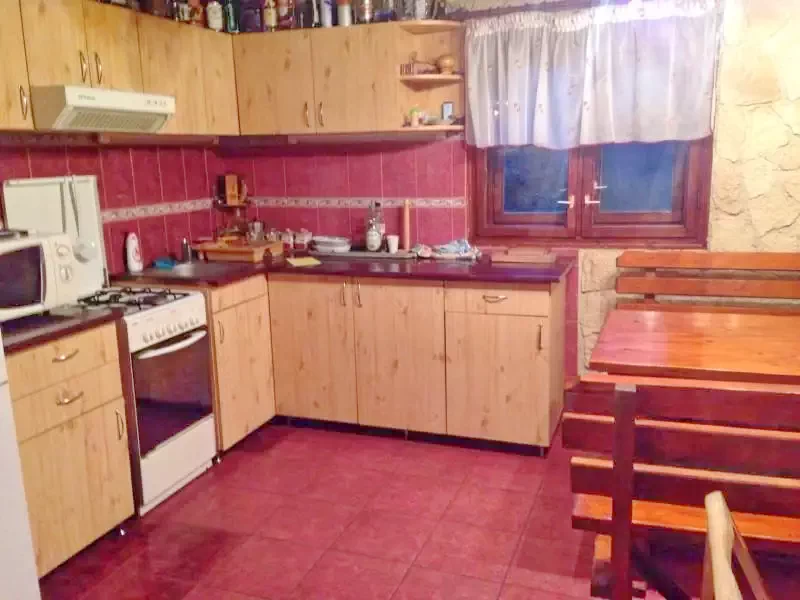 Cazare Bulz - Cabana Lorau | Remetelórév - Lorau Turistaház. Imaginea poate fi supusă drepturilor de autor. Se recomandă contactarea titularului drepturilor.