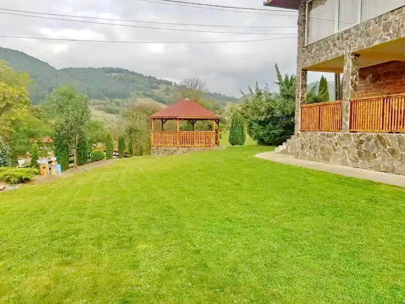 Cazare Bulz - Cabana Lorau | Remetelórév - Lorau Turistaház. Imaginea poate fi supusă drepturilor de autor. Se recomandă contactarea titularului drepturilor.
