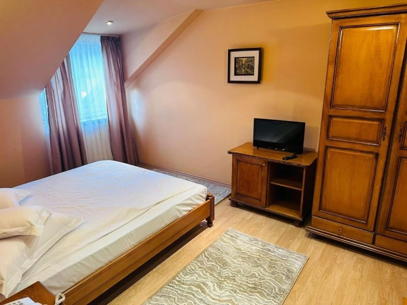 Moldvahosszúmező Szállás | Hotel*** (K1564-8) A kép szerzői jogvédelem alatt állhat. Javasolt a kapcsolatfelvétel a jog tulajdonossal.