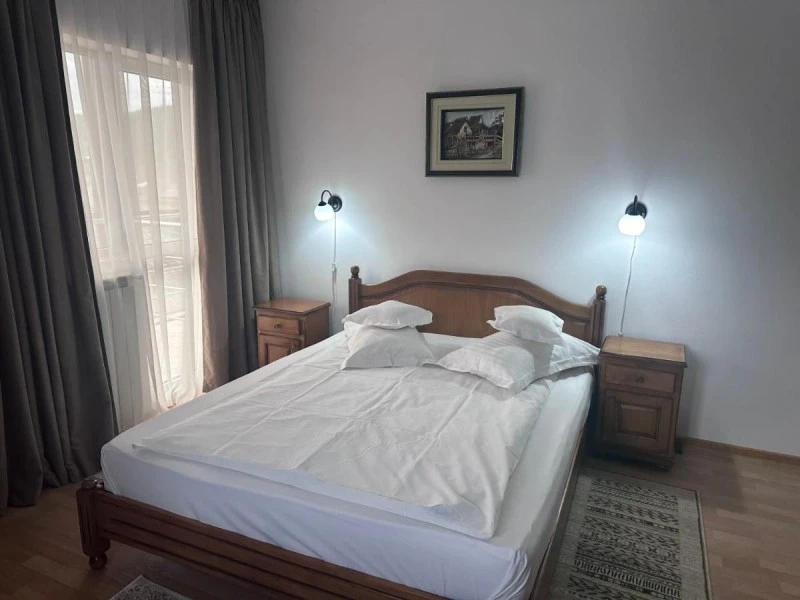 Moldvahosszúmező Szállás | Hotel*** (K1564-30) A kép szerzői jogvédelem alatt állhat. Javasolt a kapcsolatfelvétel a jog tulajdonossal.