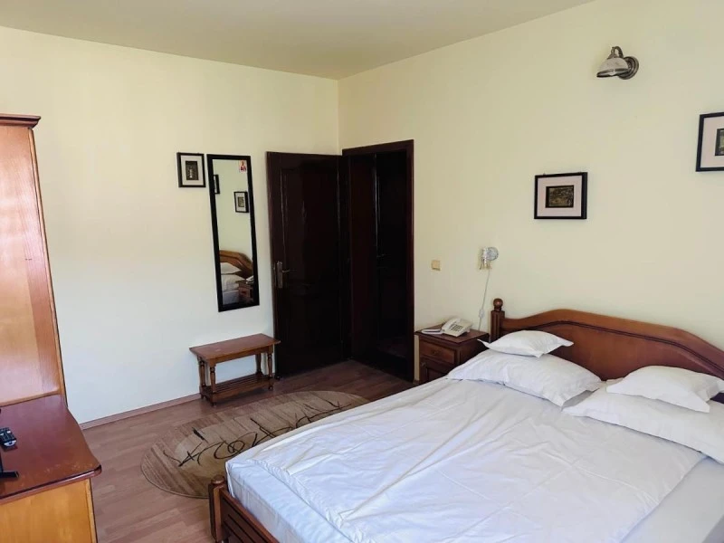 Moldvahosszúmező Szállás | Hotel*** (K1564-31) A kép szerzői jogvédelem alatt állhat. Javasolt a kapcsolatfelvétel a jog tulajdonossal.