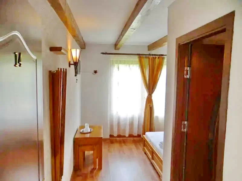 Arefu Cazare | Motel (K0888-17) Imaginea poate fi supusă drepturilor de autor. Se recomandă contactarea titularului drepturilor.