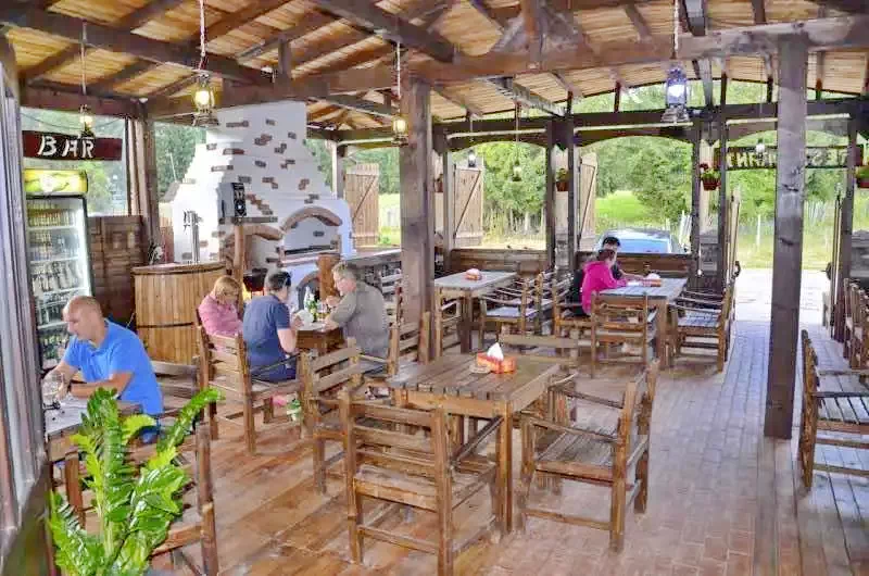 Arefu Cazare | Motel (K0888-26) Imaginea poate fi supusă drepturilor de autor. Se recomandă contactarea titularului drepturilor.