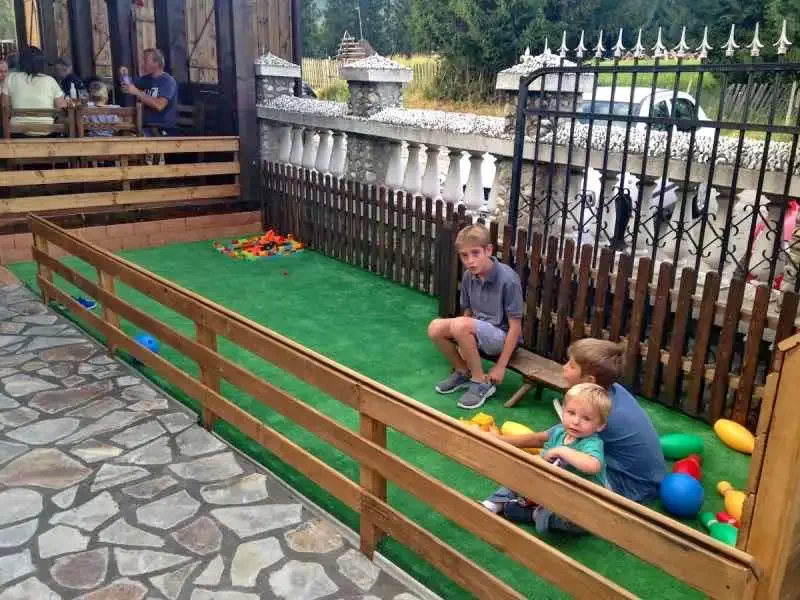  Szállás | Motel (K0888-61) A kép szerzői jogvédelem alatt állhat. Javasolt a kapcsolatfelvétel a jog tulajdonossal.