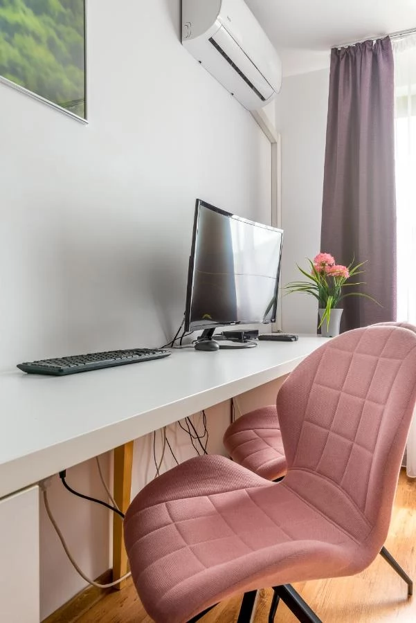 Nădășelu Cazare | Motel (K1447-17) Imaginea poate fi supusă drepturilor de autor. Se recomandă contactarea titularului drepturilor.