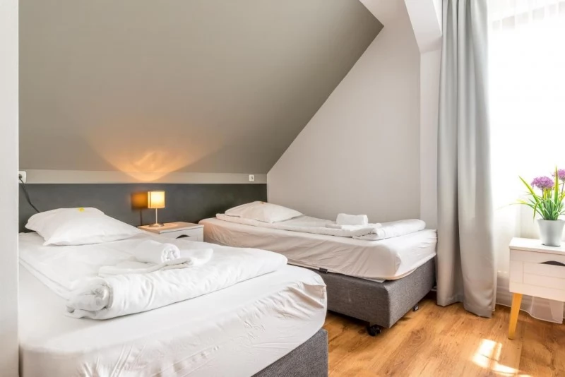 Nădășelu Cazare | Motel (K1447-25) Imaginea poate fi supusă drepturilor de autor. Se recomandă contactarea titularului drepturilor.