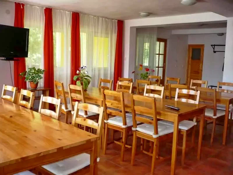  Szállás | Motel (K0886-1) A kép szerzői jogvédelem alatt állhat. Javasolt a kapcsolatfelvétel a jog tulajdonossal.
