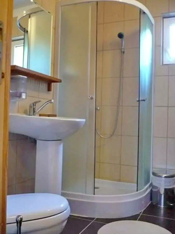 Corbeni Cazare | Motel (K0886-6) Imaginea poate fi supusă drepturilor de autor. Se recomandă contactarea titularului drepturilor.