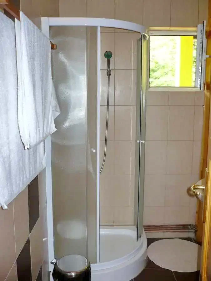  Szállás | Motel (K0886-22) A kép szerzői jogvédelem alatt állhat. Javasolt a kapcsolatfelvétel a jog tulajdonossal.