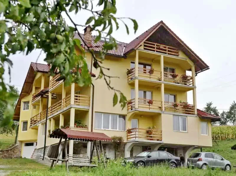 Corbeni Cazare | Motel (K0886-26) Imaginea poate fi supusă drepturilor de autor. Se recomandă contactarea titularului drepturilor.