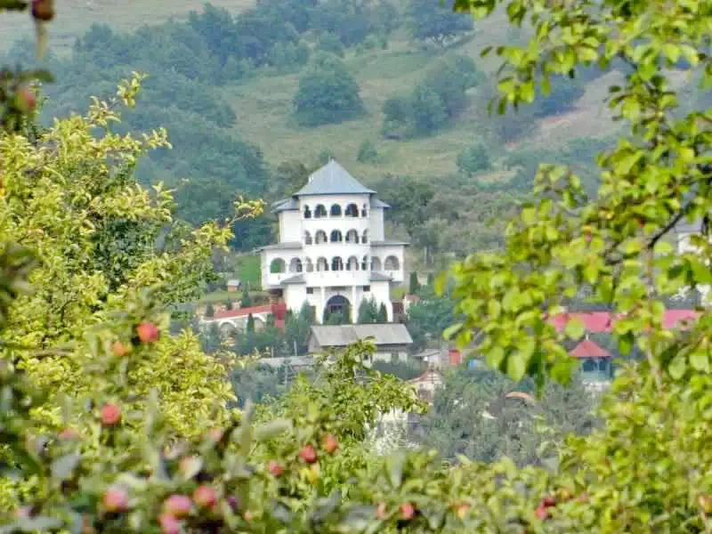 Corbeni Cazare | Pensiune (K0886-29) Imaginea poate fi supusă drepturilor de autor. Se recomandă contactarea titularului drepturilor. Corbeni Cazare | Pensiune (K0886-29) Imaginea poate fi supusă drepturilor de autor. Se recomandă contactarea titularului drepturilor.