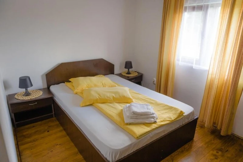 Szállás | Panzió (K0625-18) A kép szerzői jogvédelem alatt állhat. Javasolt a kapcsolatfelvétel a jog tulajdonossal.  Szállás | Panzió (K0625-18) A kép szerzői jogvédelem alatt állhat. Javasolt a kapcsolatfelvétel a jog tulajdonossal.