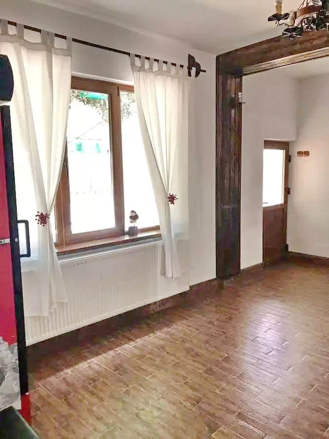 Corbeni Cazare | Motel (K0625-37) Imaginea poate fi supusă drepturilor de autor. Se recomandă contactarea titularului drepturilor.