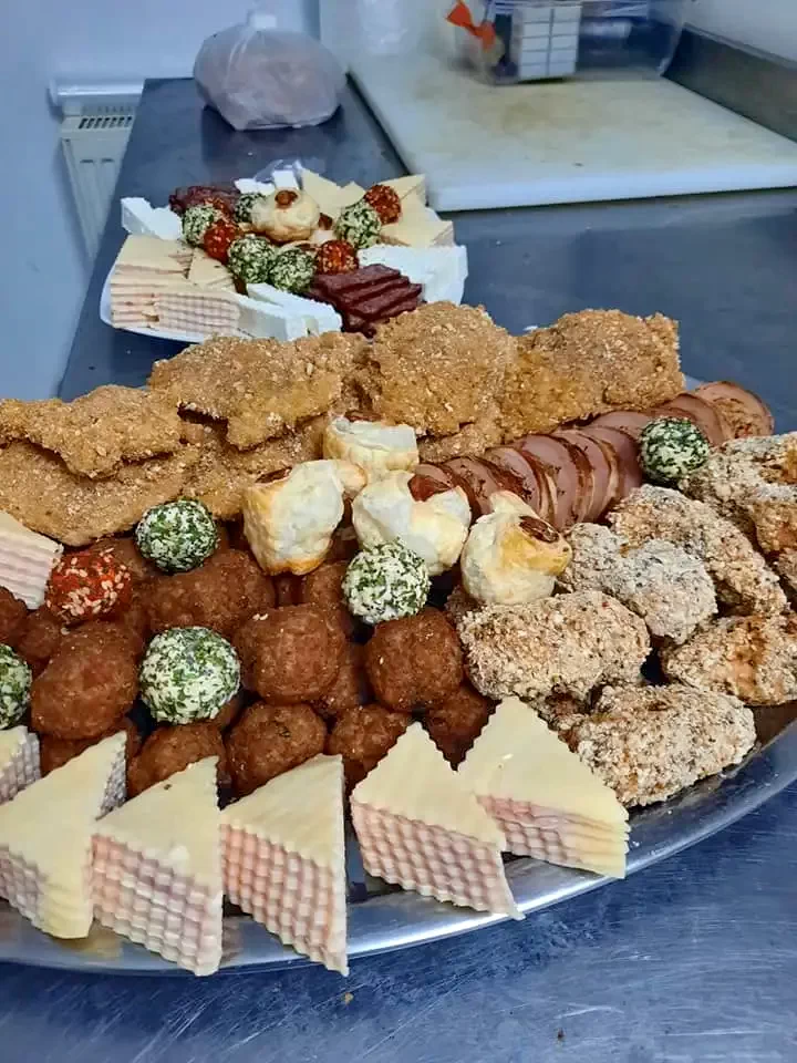 Cazare Petreștii de Jos - Pensiunea Laura***|Magyarpeterd - Laura Panzió***. Imaginea poate fi supusă drepturilor de autor. Se recomandă contactarea titularului drepturilor.