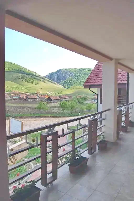 Petreștii de Sus Cazare | Motel (K0656-38) Imaginea poate fi supusă drepturilor de autor. Se recomandă contactarea titularului drepturilor.