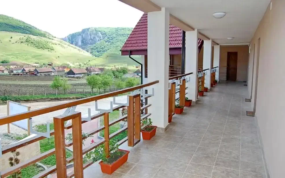 Petreștii de Sus Cazare | Motel (K0656-46) Imaginea poate fi supusă drepturilor de autor. Se recomandă contactarea titularului drepturilor.