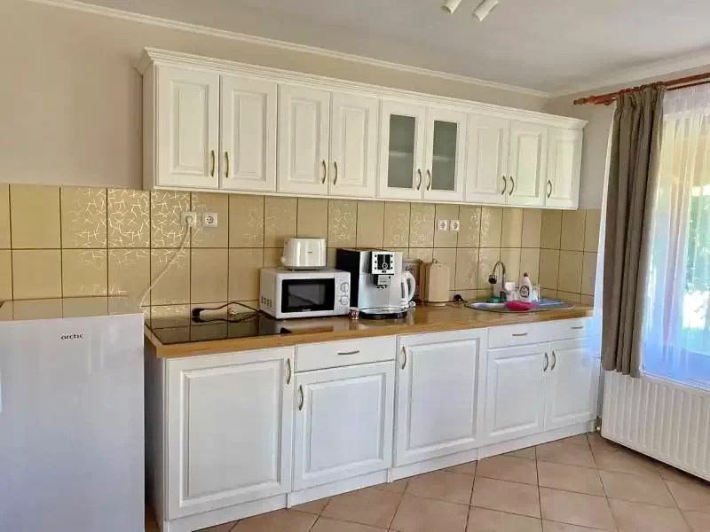 Lupeni Cazare | Cabană (K1123-4) Imaginea poate fi supusă drepturilor de autor. Se recomandă contactarea titularului drepturilor.