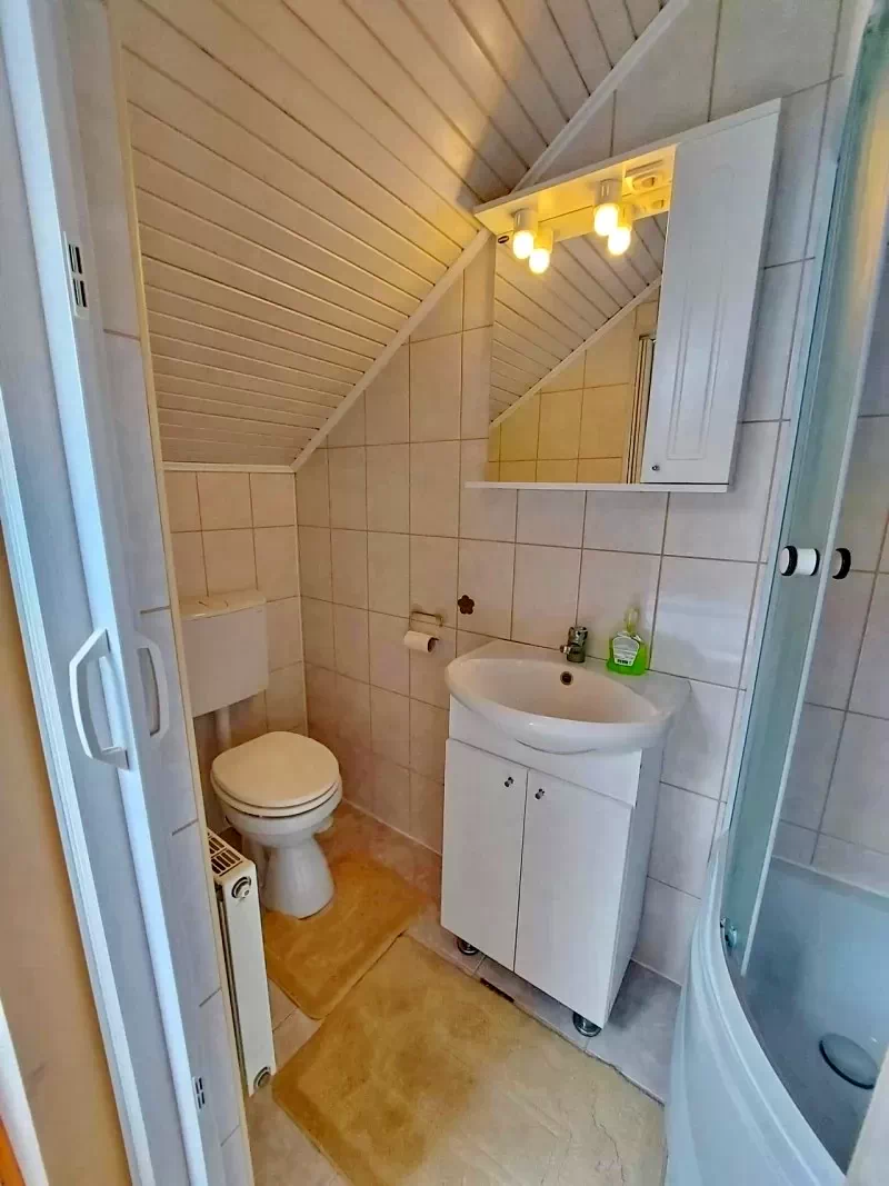 Delnița Cazare | Sat de vacanță (K0228-15) Imaginea poate fi supusă drepturilor de autor. Se recomandă contactarea titularului drepturilor.